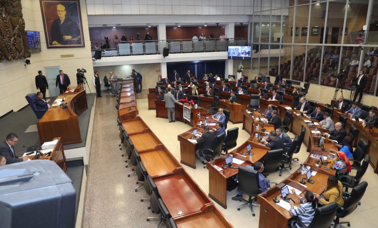 Asamblea Nacional de Panamá rechazó derogar Ley 406