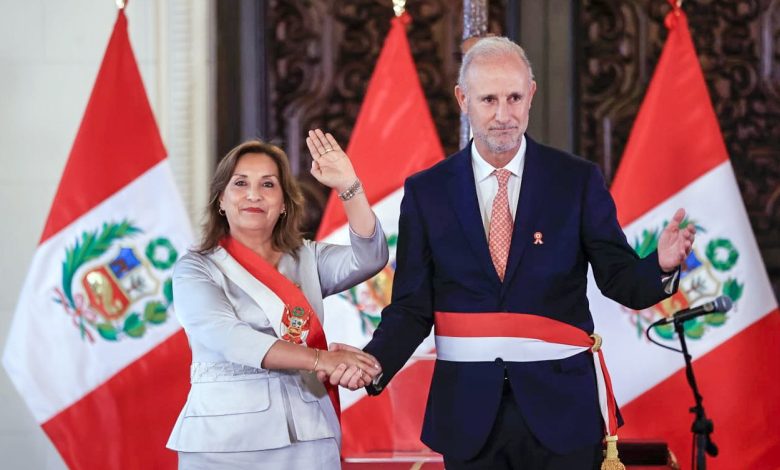 Javier González-Olaechea asumió la Cancillería de Perú
