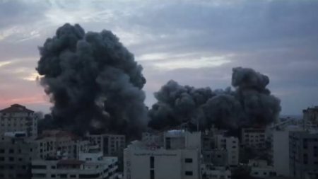 Israel expande sus operaciones terrestres hacia el sur de la Franja de Gaza