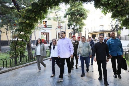 Acto de oración por la paz y unión nacional