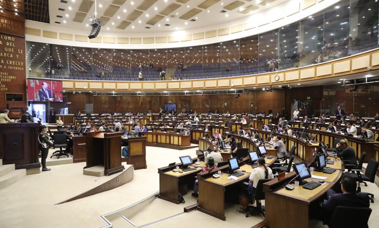 Parlamento de Ecuador responsabiliza a Guillermo Lasso por peculado