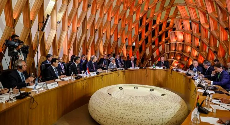 Lula da Silva invocó a la Celac para mediar entre Venezuela y Guyana
