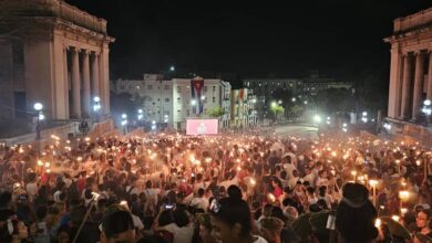 Estudiantes y jóvenes cubanos participaron en la reedición de la Marcha de las Antorchas
