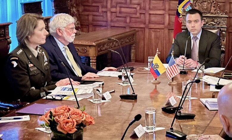 Ecuador y EEUU acordaron incrementar cooperación en seguridad y defensa