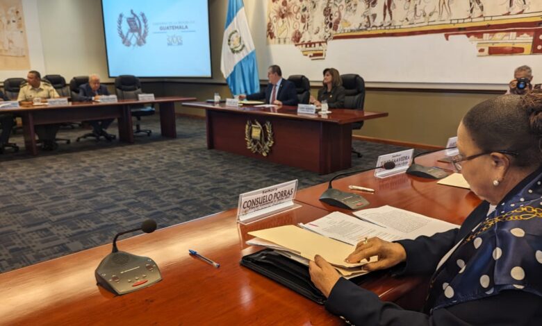 Fiscal general de Guatemala abandona reunión de Consejo de Ministros