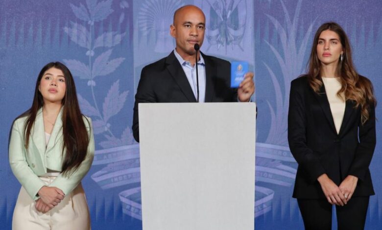 Héctor Rodríguez precisó que en ningún momento “se habló de un candidato en particular”