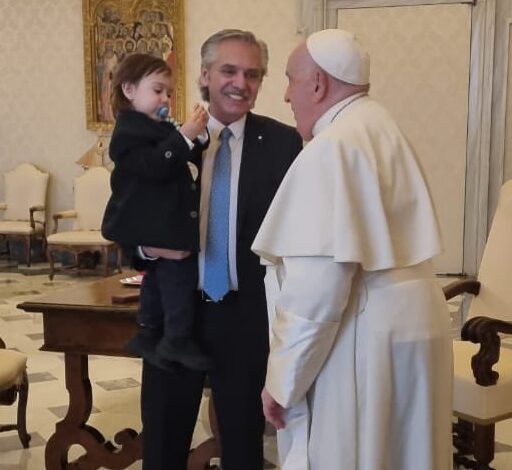 Papa Francisco recibió al expresidente argentino Alberto Fernández