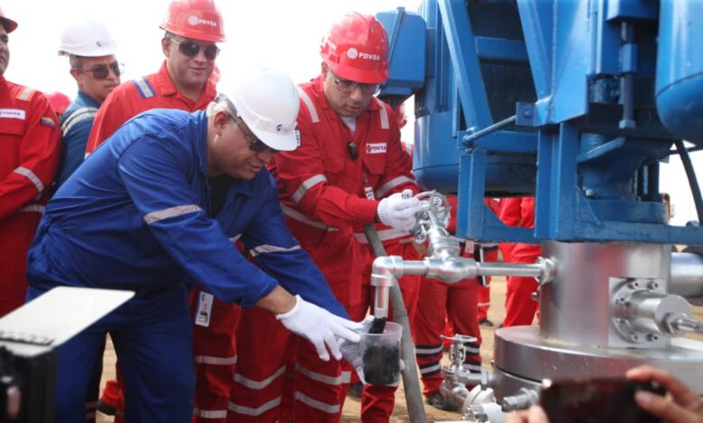 Pdvsa se compromete a aumentar la producción de petróleo