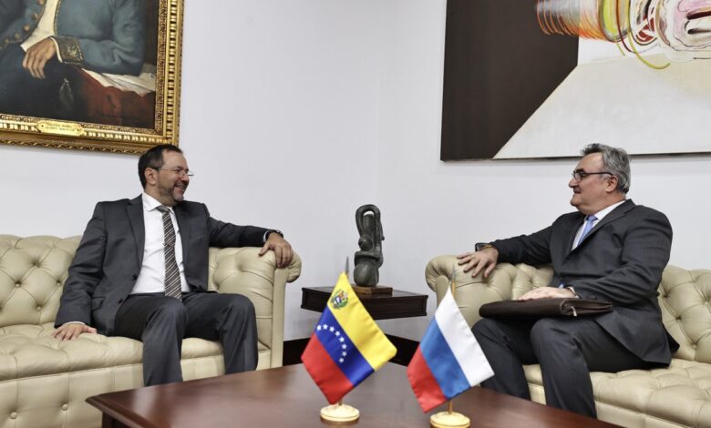 Caracas y Moscú revisan avances en agenda de trabajo bilateral