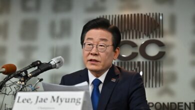 Apuñalan a Lee Jae-myung líder de la oposición surcoreana