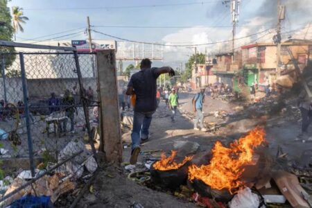 Caricom busca una salida negociada en Haití