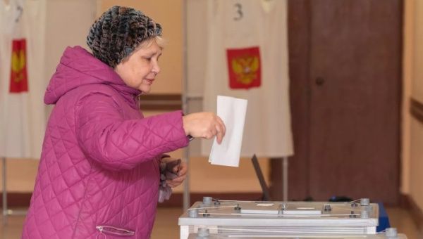 Inician las elecciones presidenciales en Rusia