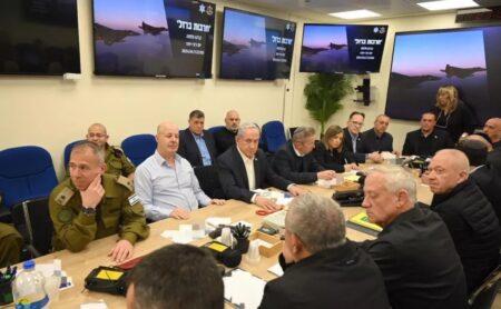 Netanyahu se reúne con el gabinete de guerra, por ataque de Irán