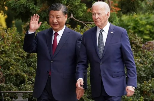 Xi y Biden repasan estado de las relaciones en una llamada telefónica