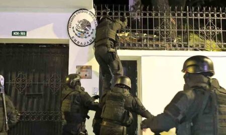 El presidente del Parlatino -Venezuela recordó que el derecho internacional establece la protección de las embajadas