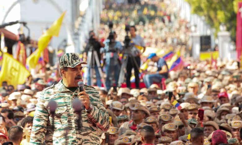 Maduro propone reforma constitucional