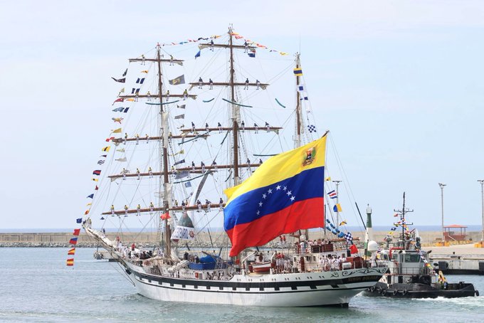 Buque Escuela Simón Bolívar navega hacia nuevos horizontes