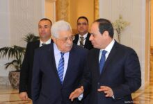 Presidentes palestino y egipcio debaten sobre alto el fuego en Gaza