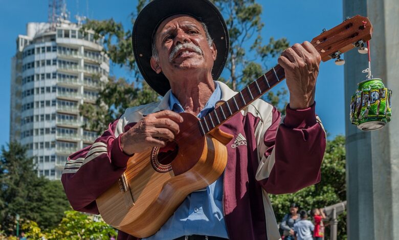 Día del Cuatro se celebrará en todas las plazas Bolívar del país