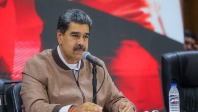 Maduro: Seguiremos consultando, debatiendo y escuchando al pueblo