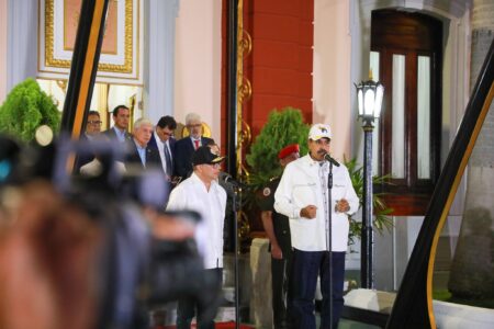 Los presidentes de Venezuela, Nicolás Maduro, y de Colombia, Gustavo Petro, revisaron detalladamente los principales aspectos de la relación bilateral