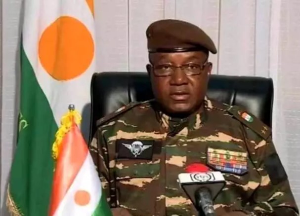 Junta militar de Níger disuelve gobiernos municipales y regionales