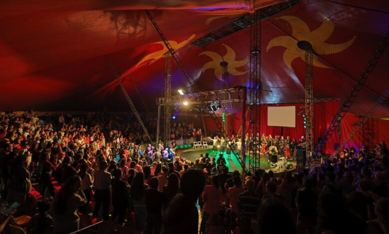 A carpa llena clausuró el III Festival Internacional de Teatro Progresista