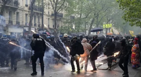 Acciones violentas en Francia por el Día de los trabajadores