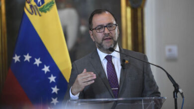 Gil pide a EEUU desistir de sabotear a Venezuela