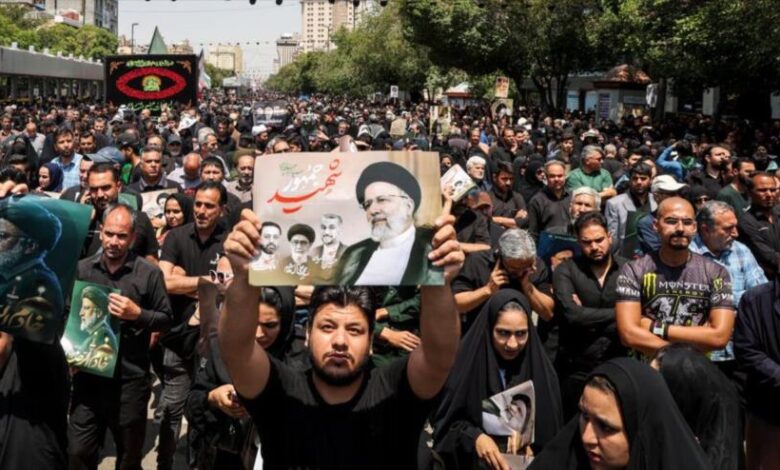 Iraníes despiden al presidente Raisi en Mashad