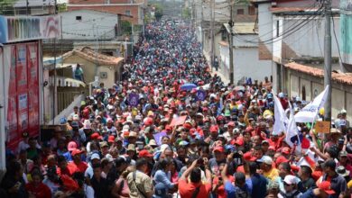 Maduro invita a unir al 1x10 a un votante contrario