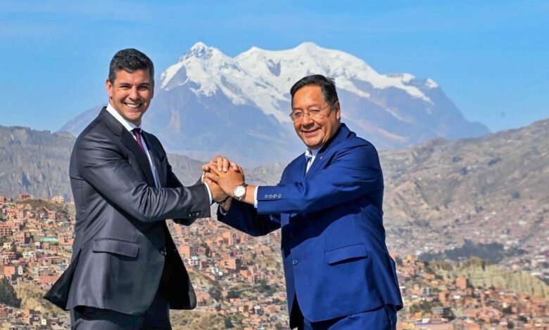 Bolivia y Paraguay acuerdan comerciar en monedas nacionales