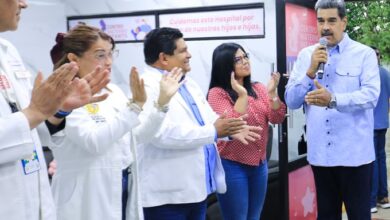 Presidente Maduro en el área de maternidad “Dr. Luis Razetti”
