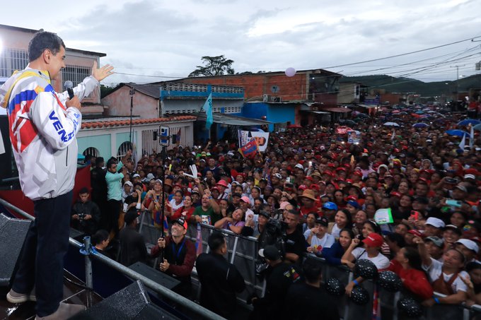 Nicolás Maduro "Brito anda a debatir"