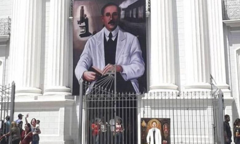 Papa confirma que firmó canonización de José Gregorio Hernández