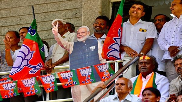 Narendra Modi lidera las elecciones en India