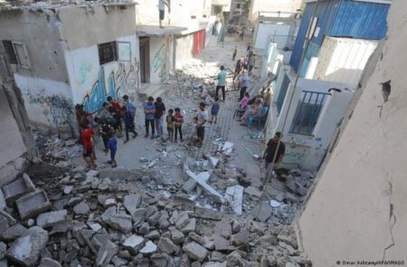 Fuerzas de ocupación israelíes asesinan a 16 palestinos en escuela de Gaza