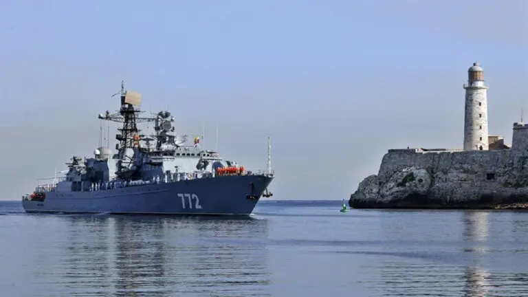 Buques de la Armada rusa