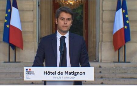 Primer ministro francés anuncia su dimisión