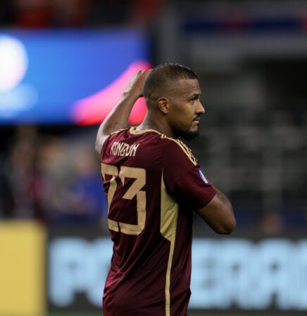 Salomón Rondón, líder y goleador de La Vinotinto