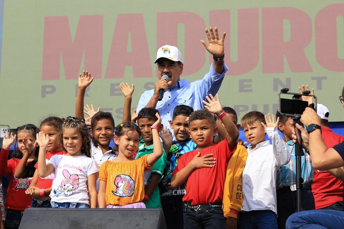 Maduro calificó de sensata y correcta decisión de Joe Biden