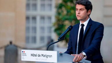 Macron mantiene a Attal como primer ministro