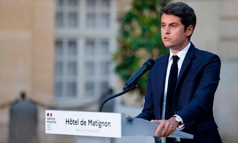 Macron mantiene a Attal como primer ministro
