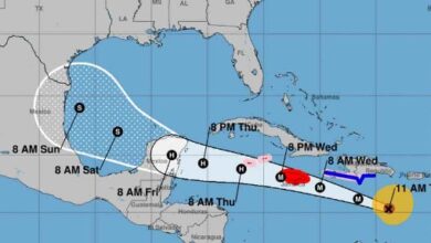 El huracán Beryl avanza hacia México