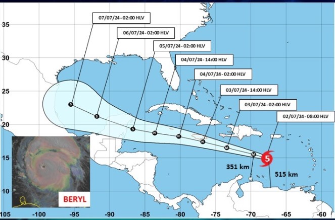 Huracán Beryl a 430 kms al norte de La Guaira genera precipitaciones en el país