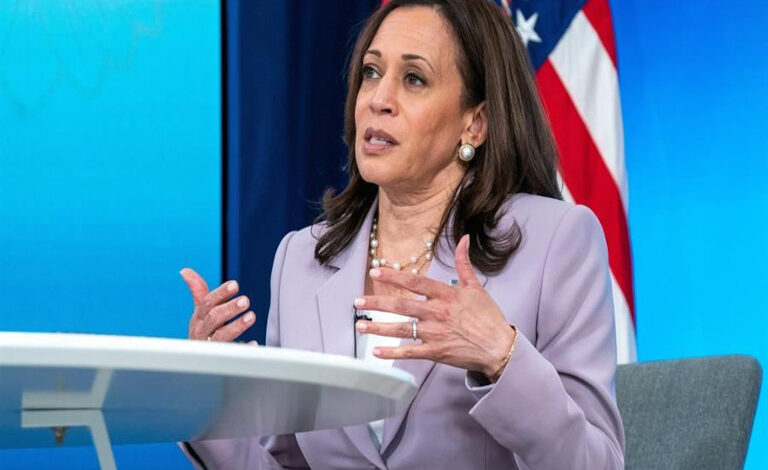 Kamala Harris: Seguimos trabajando por el pueblo de Venezuela