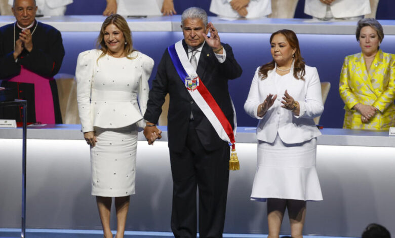 José Raúl Mulino asume presidencia de Panamá