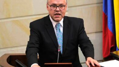 Petro sustituye al ministro de Justicia de Colombia
