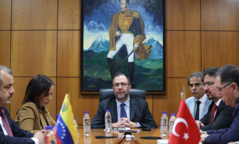 Delegación de Türkiye se suma a veedores internacionales