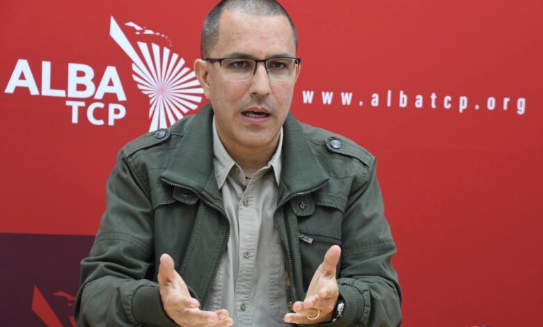 Arreaza rechaza irrespeto de Boric a la institucionalidad de Venezuela
